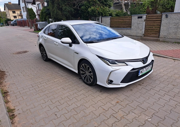 Toyota Corolla cena 86100 przebieg: 60000, rok produkcji 2021 z Piaski małe 211